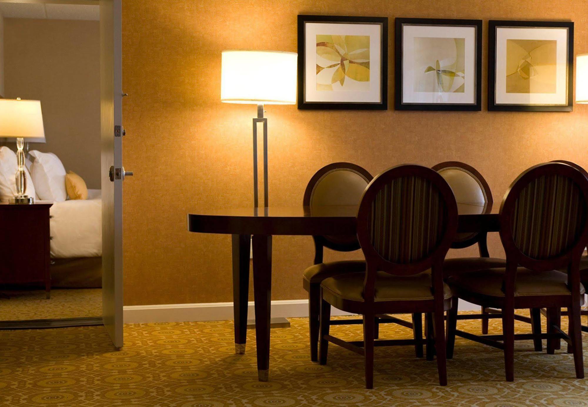 Hotel Marriott Park Ridge Extérieur photo